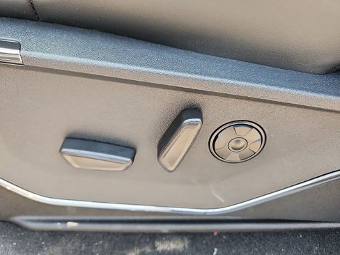 New 2025 Ford F250 Platinum image 12