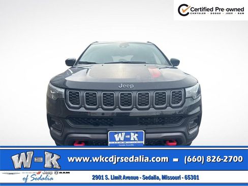 Used 2024 Jeep Compass Trailhawk w/ Trailhawk Elite Group AWD/4WD image 11