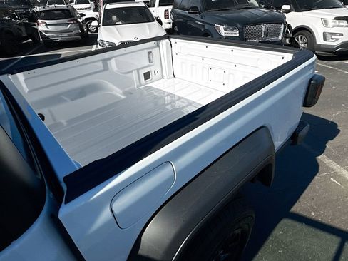 New 2026 Jeep Gladiator Sport image 28