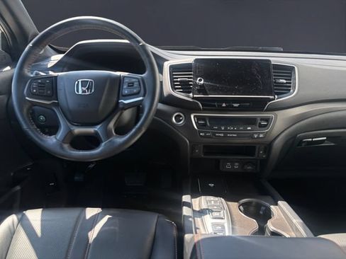 Used 2025 Honda Ridgeline TrailSport image 10
