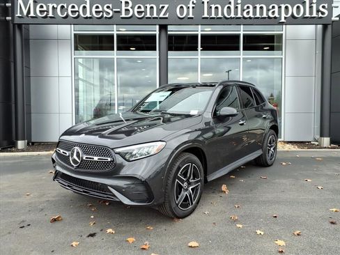 Certified 2026 Mercedes-Benz GLC 300 4MATIC image 1