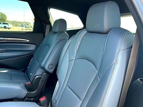 Used 2024 Buick Enclave Essence w/ Sport Touring Edition image 19