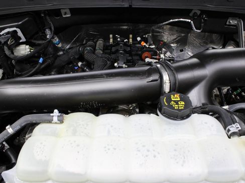 Used 2022 Ford Expedition Platinum image 32