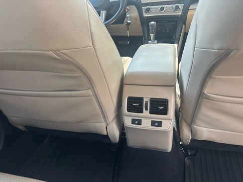 Used 2016 Subaru Outback 2.5i Limited AWD/4WD image 27