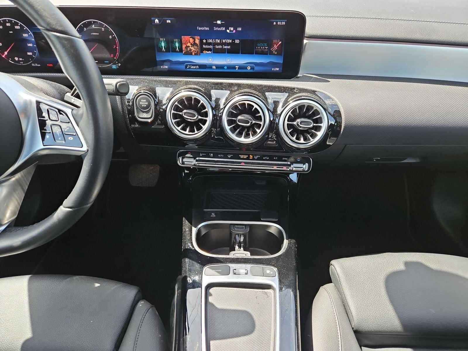 Used 2025 Mercedes-Benz CLA 250 4MATIC image 11