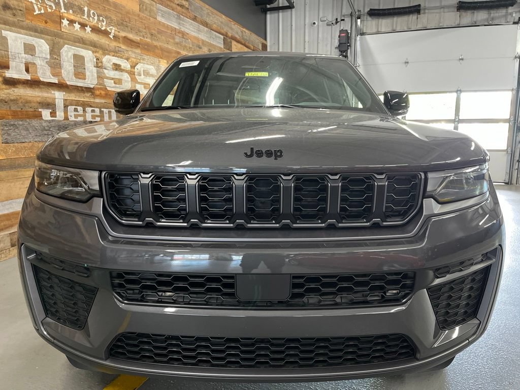 New 2026 Jeep Grand Cherokee Altitude AWD/4WD image 53