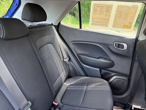 Used 2026 Hyundai Venue SEL FWD image 37