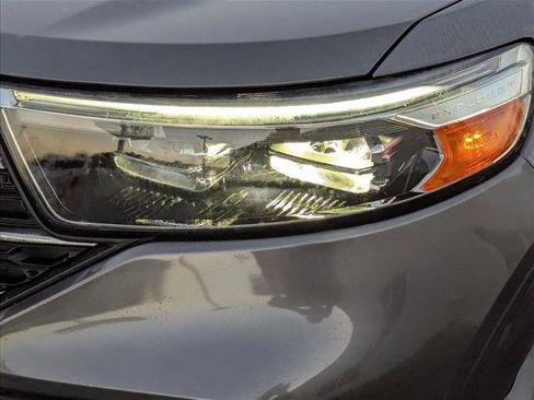 Certified 2020 Ford Explorer XLT image 2