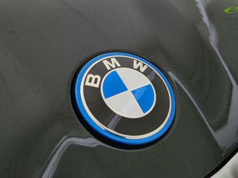Used 2024 BMW i5 eDrive40i w/ Convenience Package RWD image 16