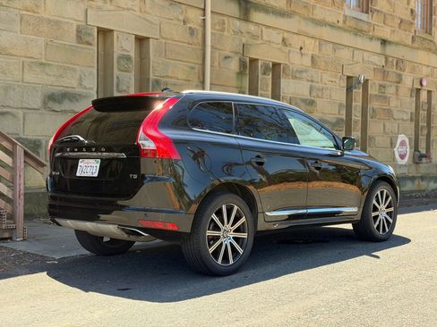 Used 2016 Volvo XC60 T5 Platinum FWD image 4