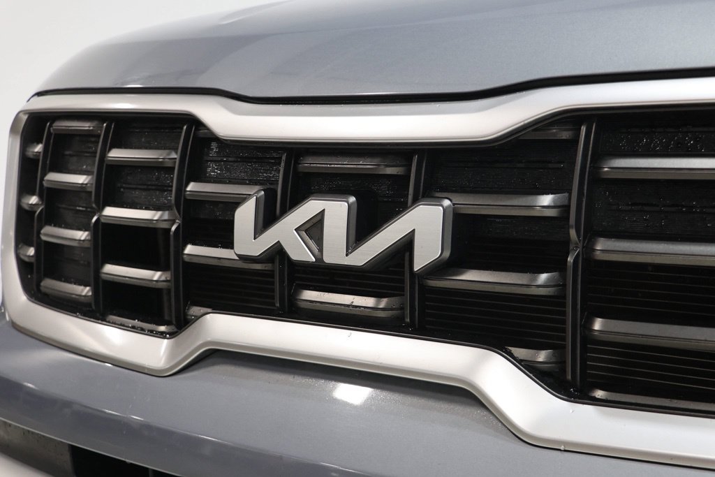 Used 2025 Kia Telluride S AWD/4WD image 12