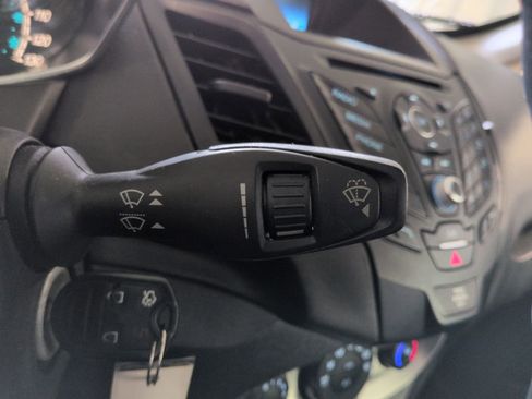 Used 2019 Ford Fiesta SE image 27