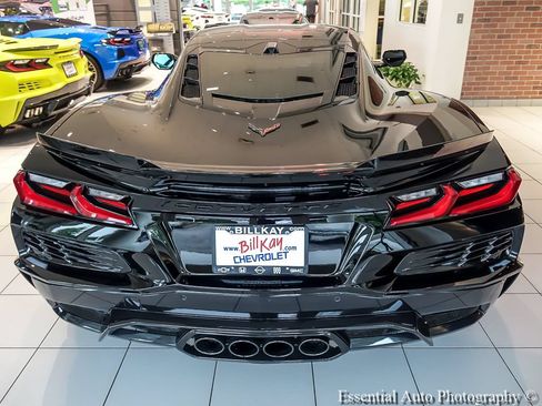 Used 2025 Chevrolet Corvette Z06 w/ Stealth Interior Trim Package RWD image 7