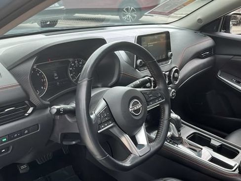 Used 2024 Nissan Sentra SR w/ SR Premium Package FWD image 17