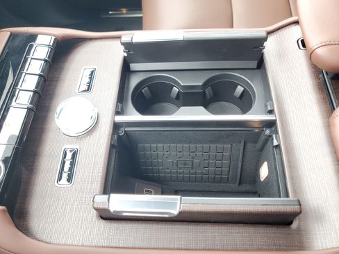 New 2026 Lincoln Navigator Reserve image 26