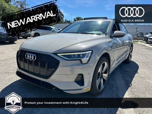 Used 2022 Audi e-tron Premium Plus w/ Premium Plus Package image 3