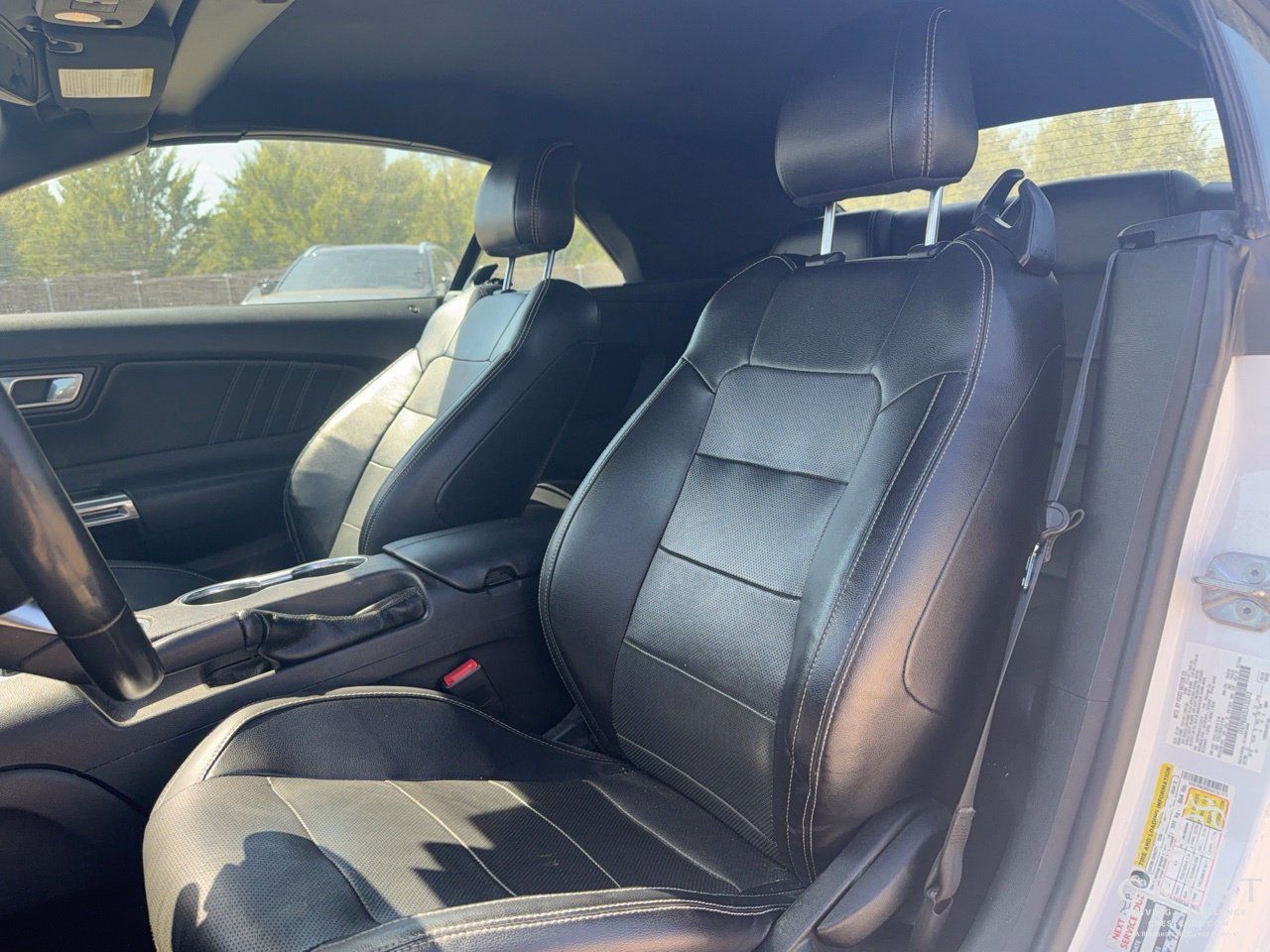Used 2020 Ford Mustang Premium RWD image 11