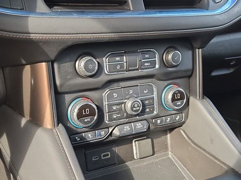 Used 2021 Chevrolet Tahoe High Country RWD image 37