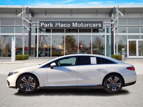 Used 2023 Mercedes-Benz EQS 450+ Sedan image 3