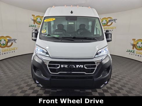 Used 2024 RAM ProMaster 2500 w/ Quick Order Package 22G SLT FWD image 2