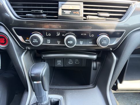 Used 2022 Honda Accord Sport image 24