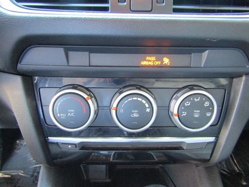 Used 2016 MAZDA MAZDA6 Sport image 17