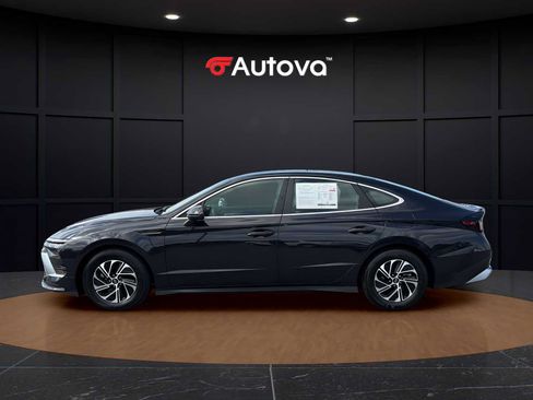 Used 2026 Hyundai Sonata Blue FWD image 2