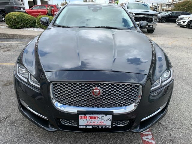 Used 2018 Jaguar XJ L Supercharged RWD image 7