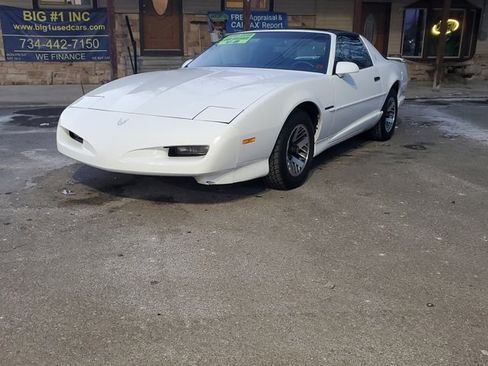 Used 1991 Pontiac Firebird Base image 1