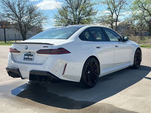 Used 2026 BMW M5 w/ Carbon Package AWD/4WD image 8