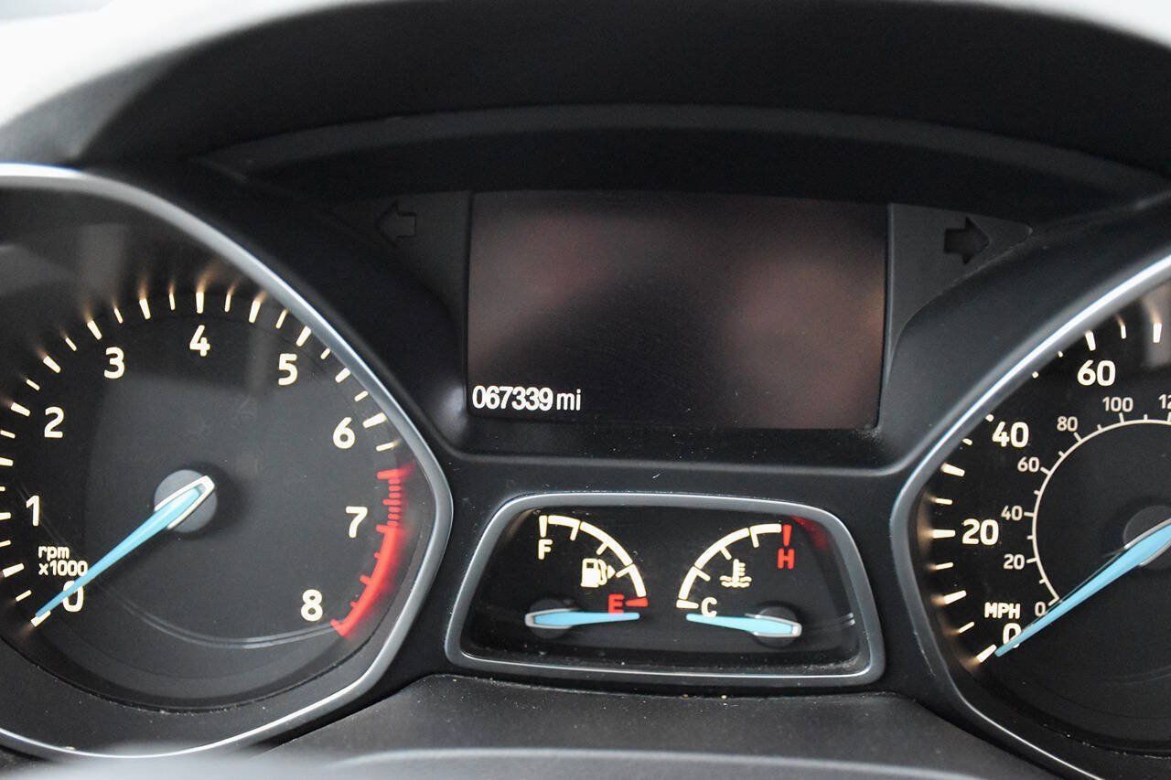 Used 2017 Ford Escape Titanium FWD image 10