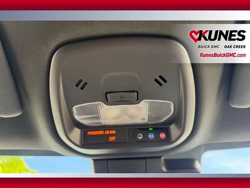 Used 2025 Buick Envista Sport Touring w/ Convenience I Package FWD image 21