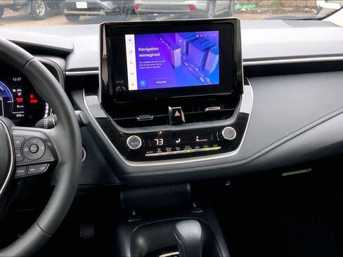 Used 2023 Toyota Corolla XLE image 6