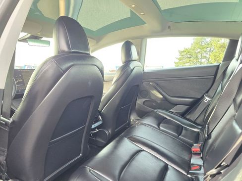 Used 2021 Tesla Model 3 Standard Range Plus RWD image 12