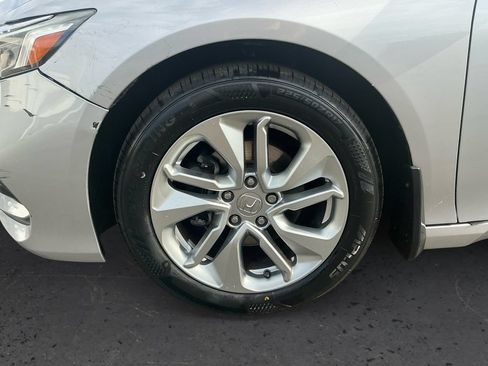Used 2018 Honda Accord LX image 13