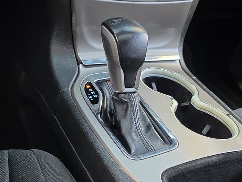 Used 2021 Jeep Grand Cherokee Laredo RWD image 21