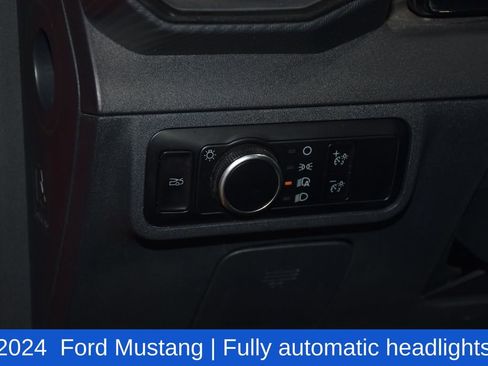 Used 2024 Ford Mustang Convertible image 14