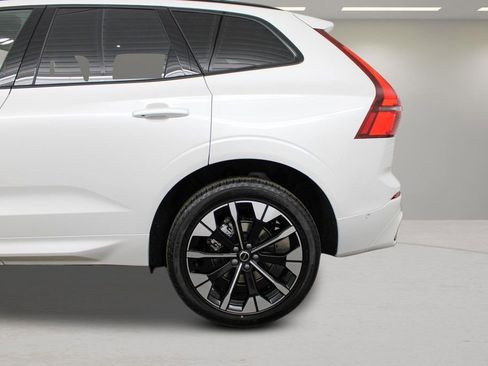 New 2026 Volvo XC60 B5 Plus w/ Protection Package Premier image 68