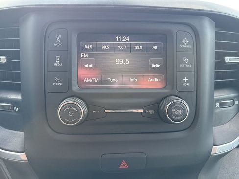 Used 2021 RAM 1500 Big Horn image 18