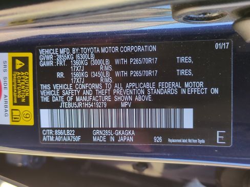 Used 2017 Toyota 4Runner SR5 Premium AWD/4WD image 32