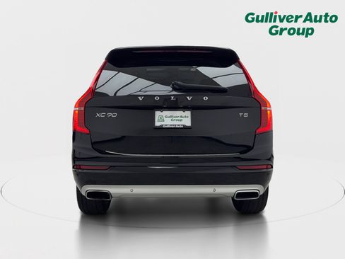 Used 2020 Volvo XC90 T5 Momentum w/ Protection Package Premier FWD image 7