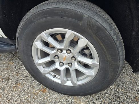 Used 2025 Chevrolet Tahoe LT RWD image 21