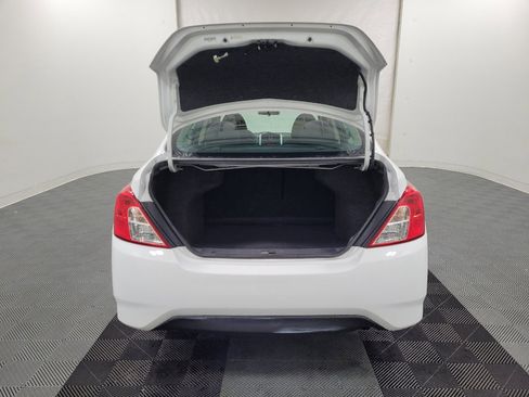 Used 2016 Nissan Versa SV w/ SV Appearance Package FWD image 29