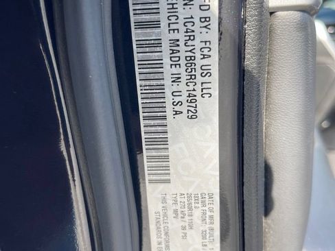 Used 2024 Jeep Grand Cherokee Limited 4xe AWD/4WD image 32