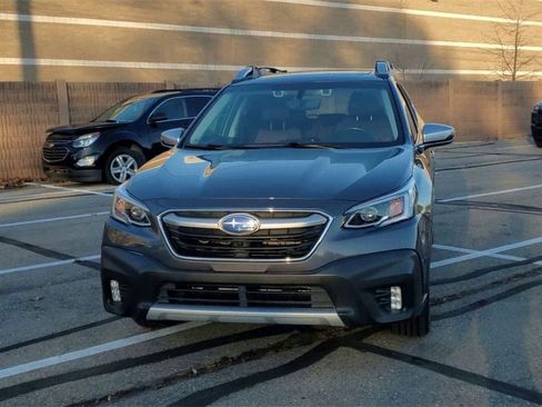 Used 2020 Subaru Outback Touring image 3