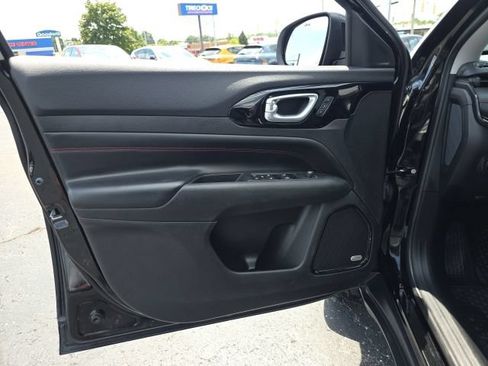 Used 2022 Jeep Compass Trailhawk w/ Trailhawk Elite Group AWD/4WD image 12