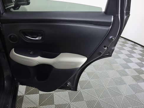 Used 2023 Honda HR-V EX-L image 26