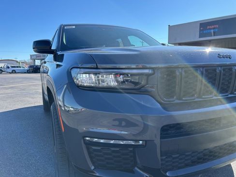 New 2025 Jeep Grand Cherokee L Limited image 34