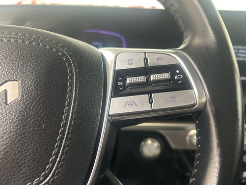 Used 2025 Kia Telluride S image 27