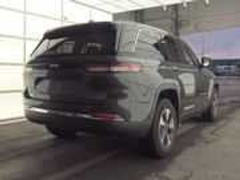Used 2022 Jeep Grand Cherokee Limited 4xe image 4